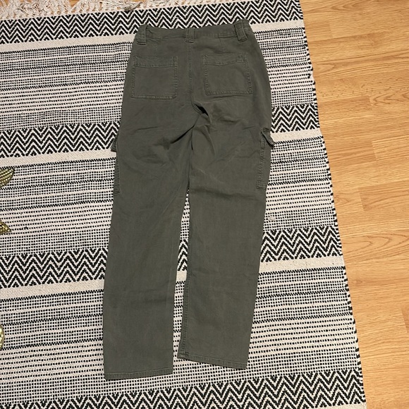 American Eagle Cargo Pants - Picture 4 of 5